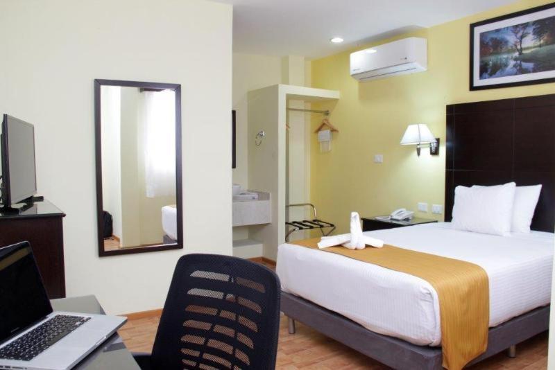 Hotel Madan Cardenas Room photo